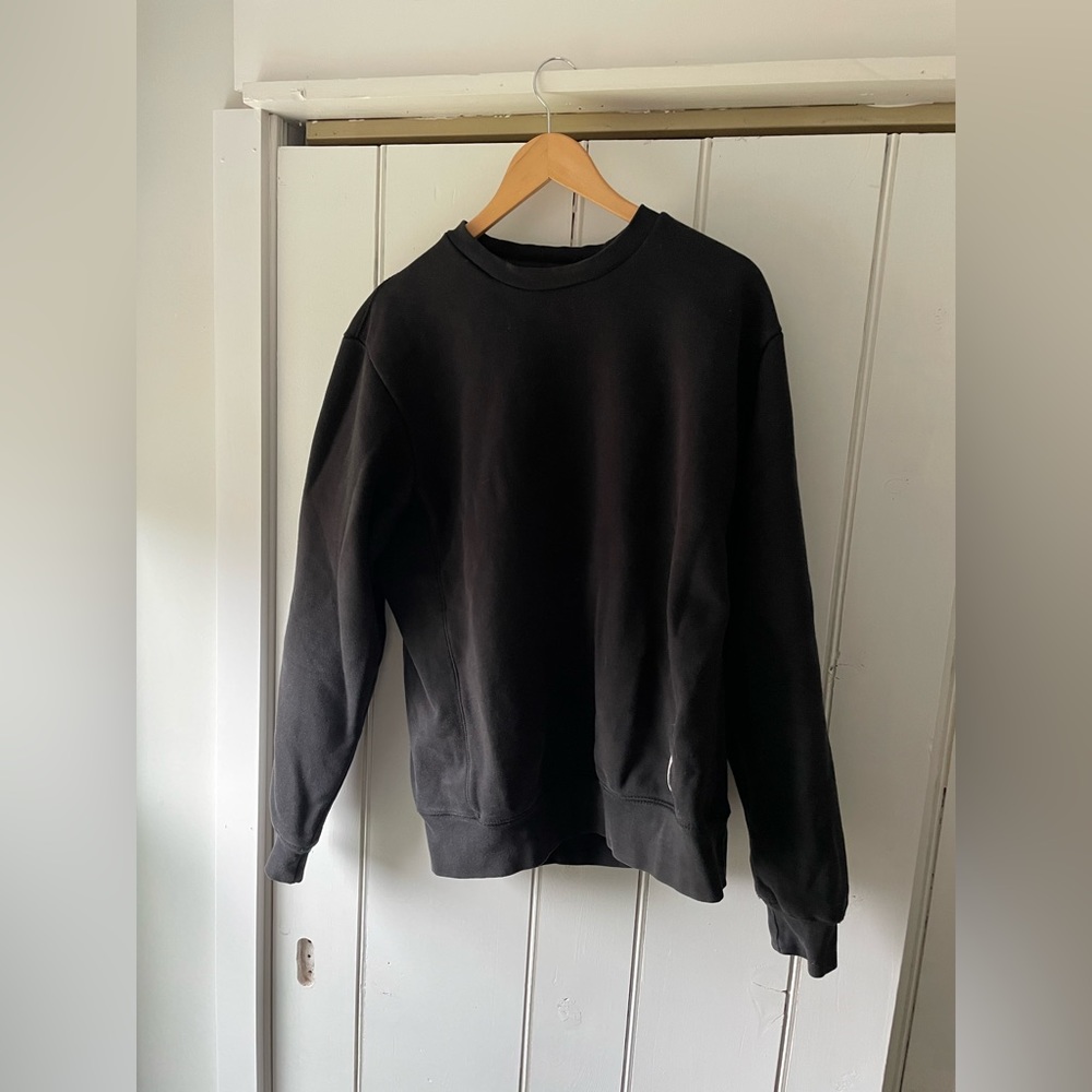 Topo Designs black crewneck sweatshirt, size Large